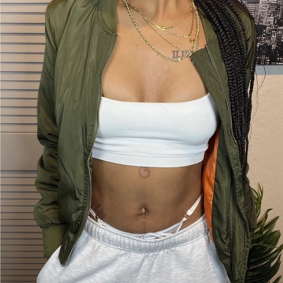 🍂Women’s Olive Flight Jacket🍂 - Picture 3 of 5